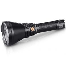Fenix HT18 - lovecká baterka s dosvitom na vzdialenosť až 925 metrov a svetelným tokom 1500 lm | xTrek.sk